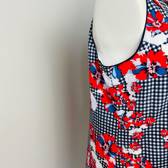 Crown & Ivy Sleeveless Floral Shift Dress w/ Ruffle-Trimmed Split Neckline Sz M - Picture 4 of 11